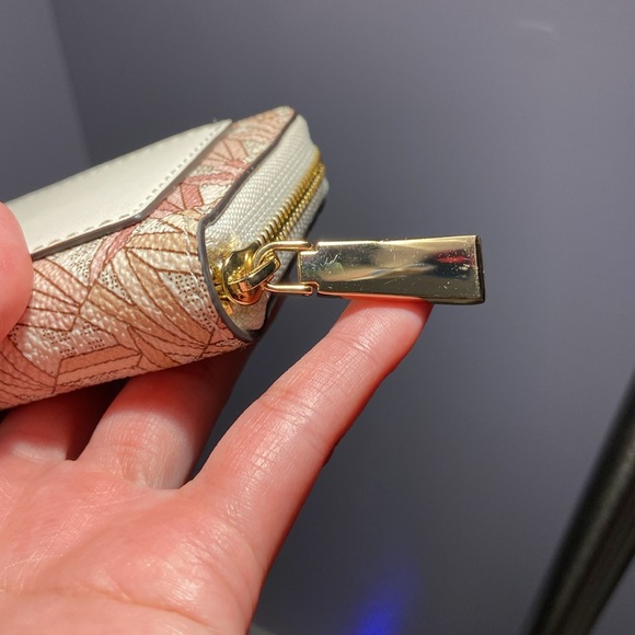 MICHAEL Michael Kors Jet Set Smoky Rose Compact Wallet - Picture 13 of 13